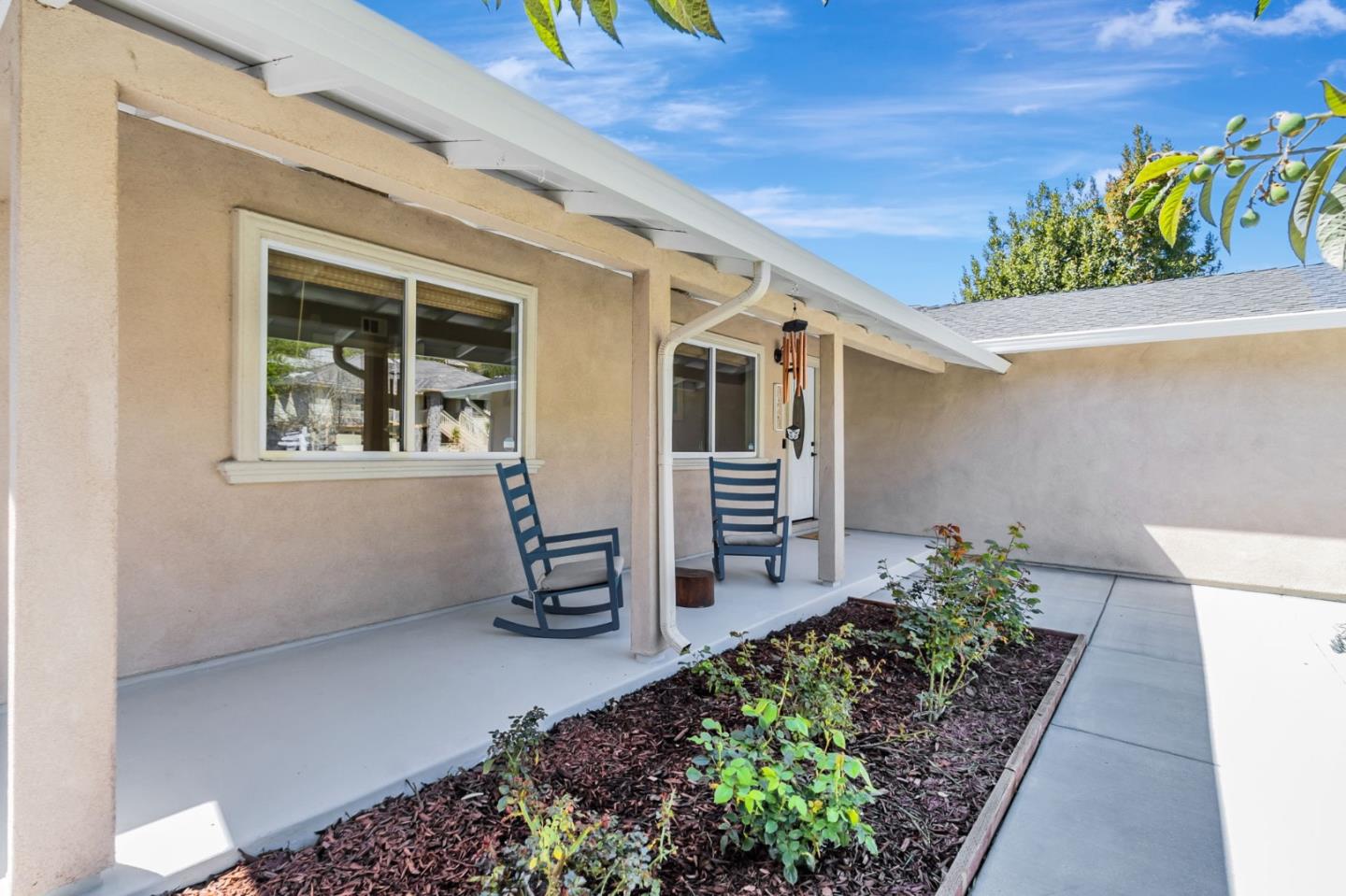 10651 Porter LN