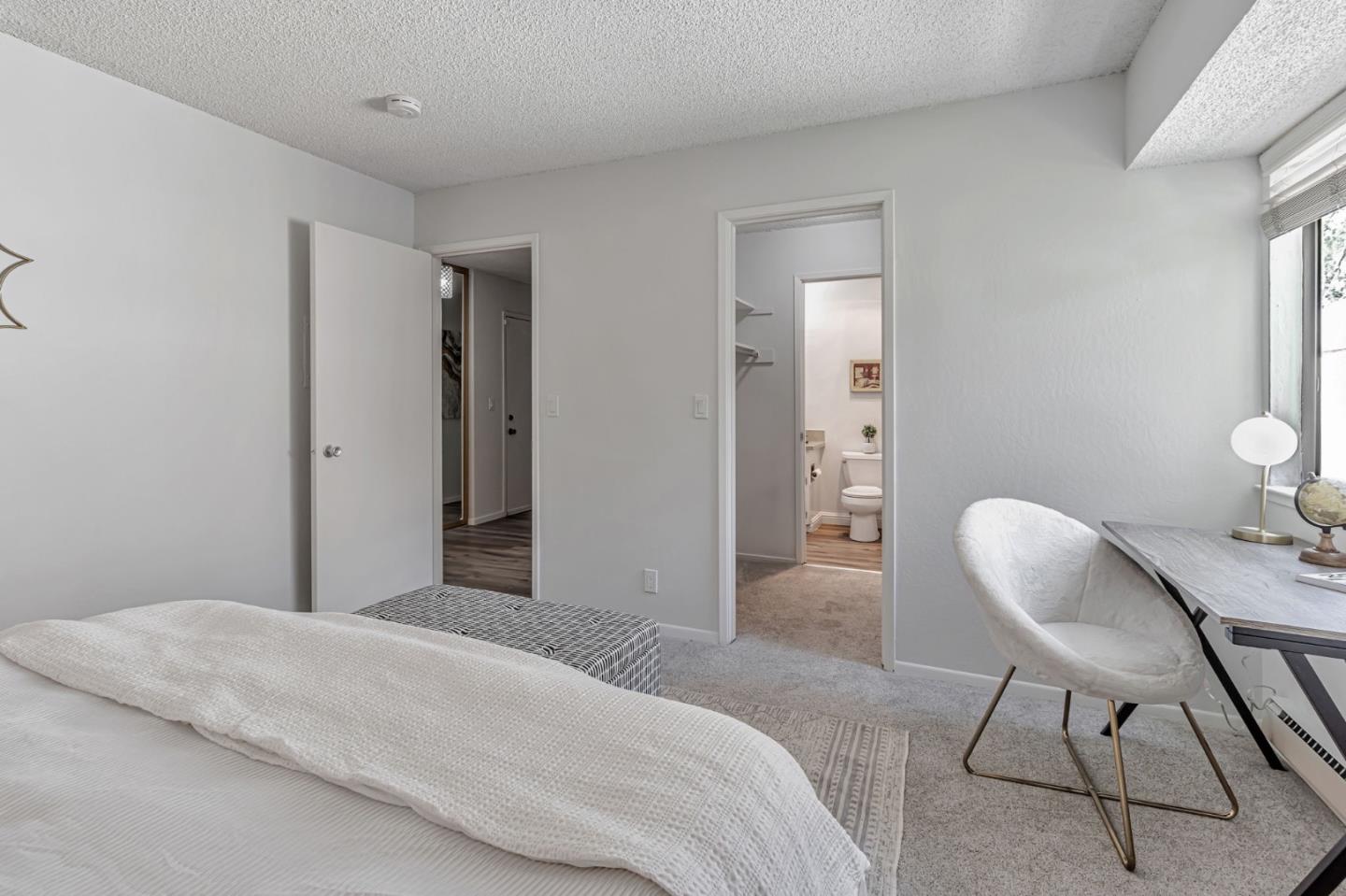 3033 Kaiser DR H