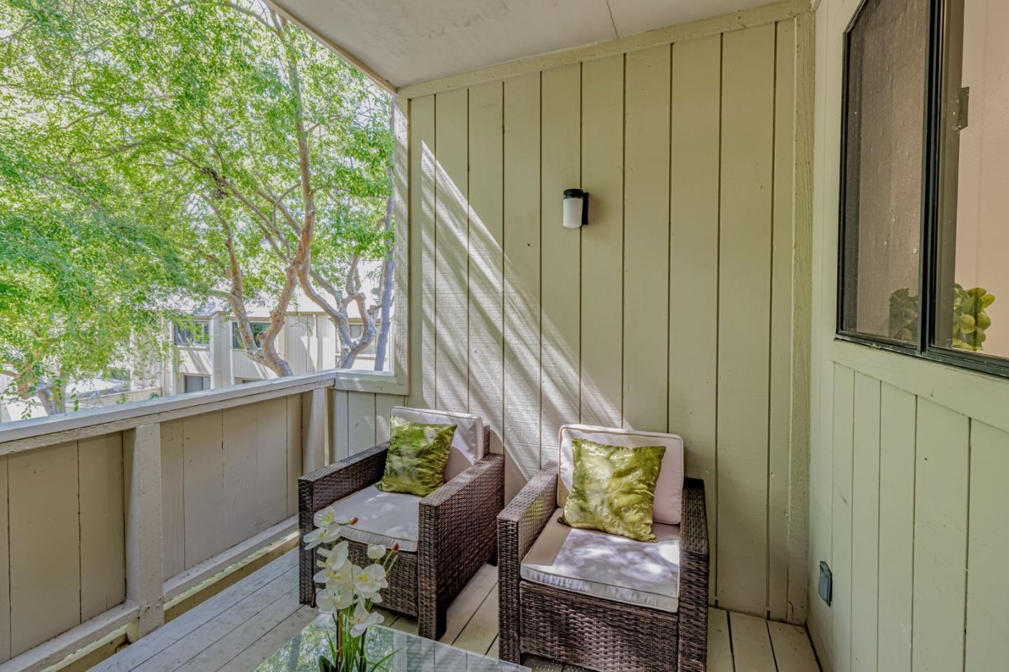 3033 Kaiser DR H