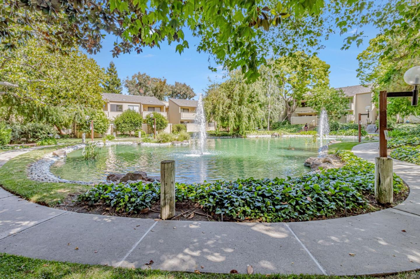 3033 Kaiser DR H