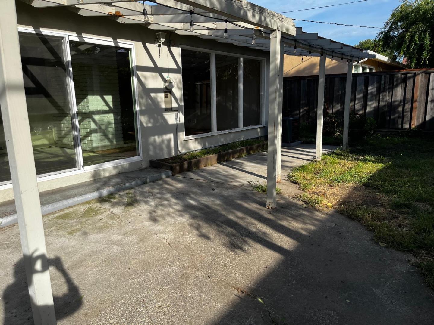 4867 Little Branham Lane