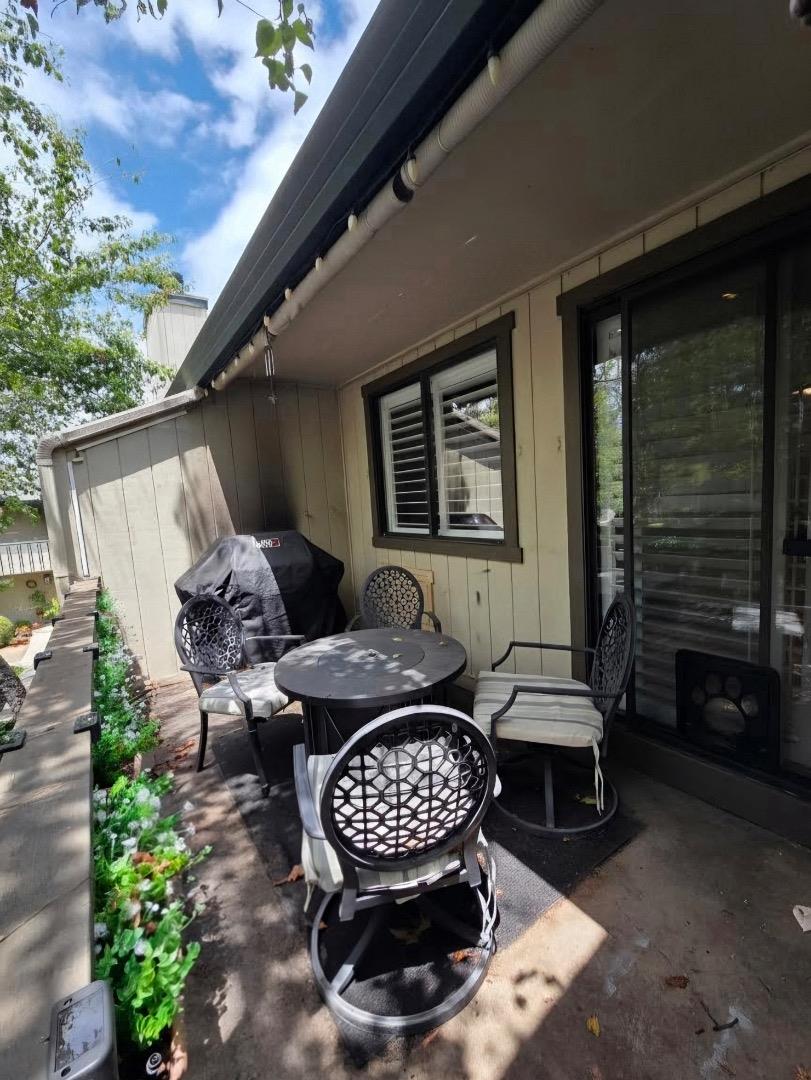 1528 Alma Terrace