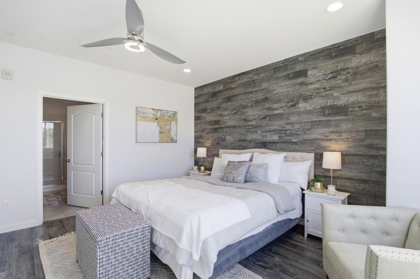439 Ellicott LOOP