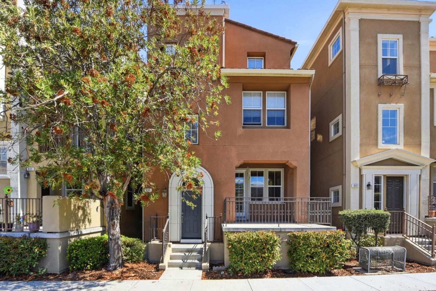 805 Adeline AVE
