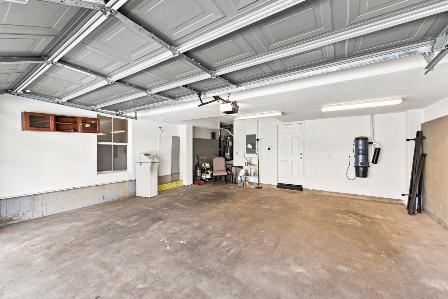 805 Adeline AVE