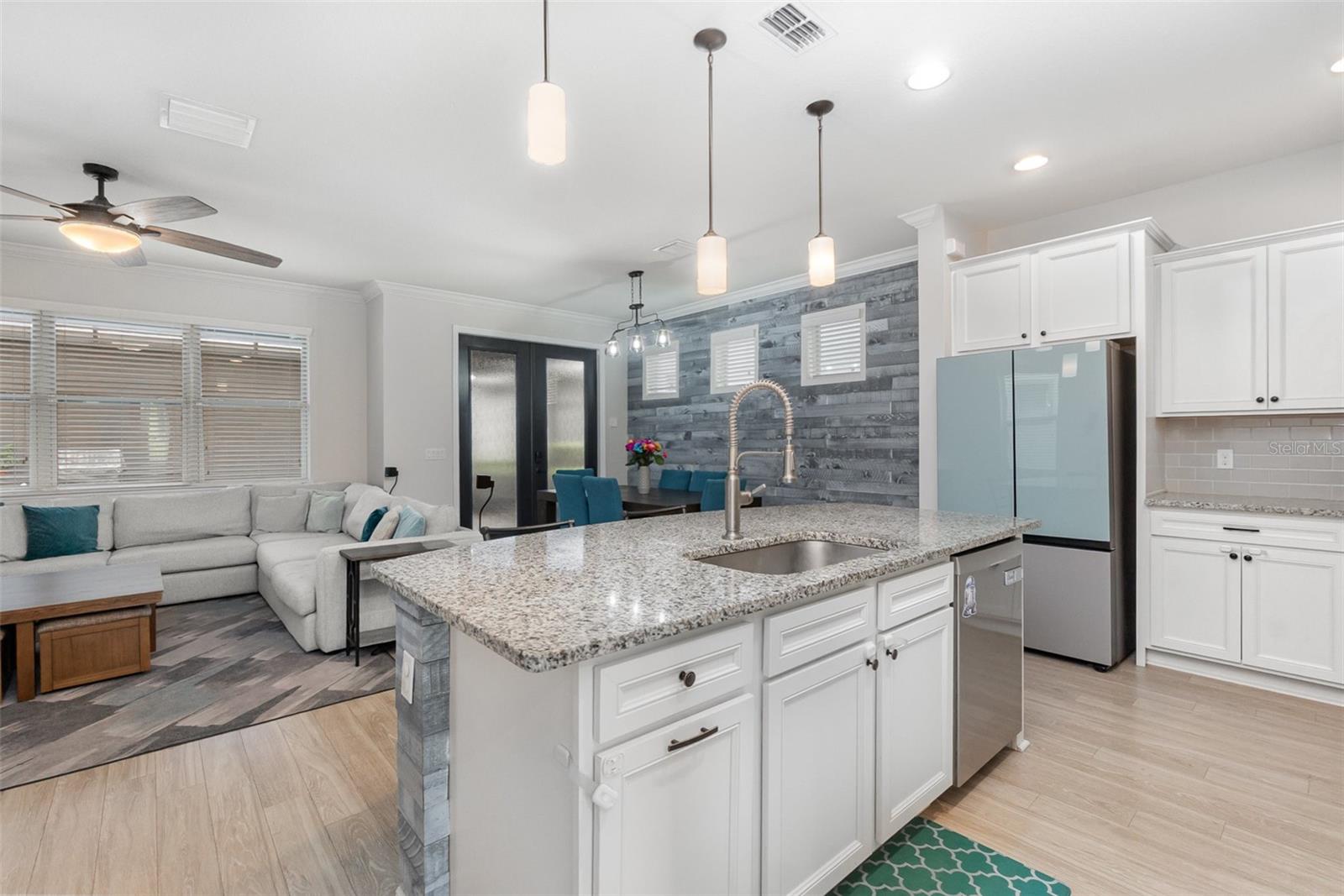 14215 LAKEVIEW PARK RD