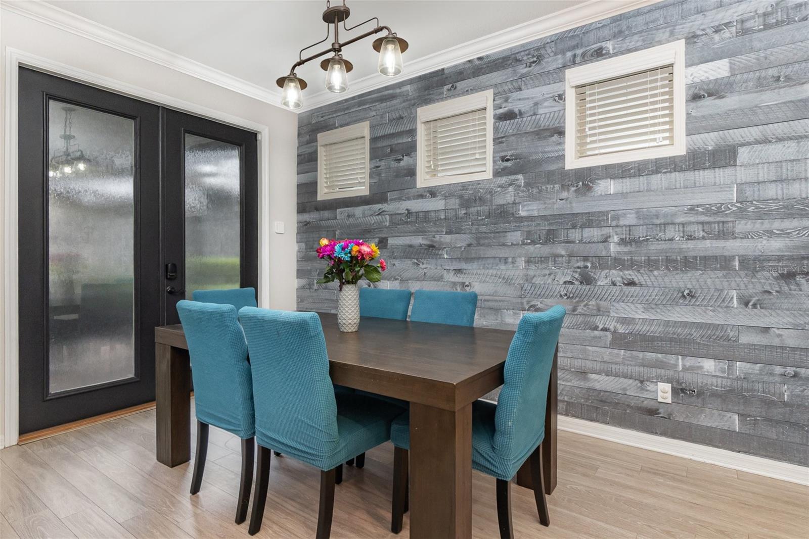 14215 LAKEVIEW PARK RD