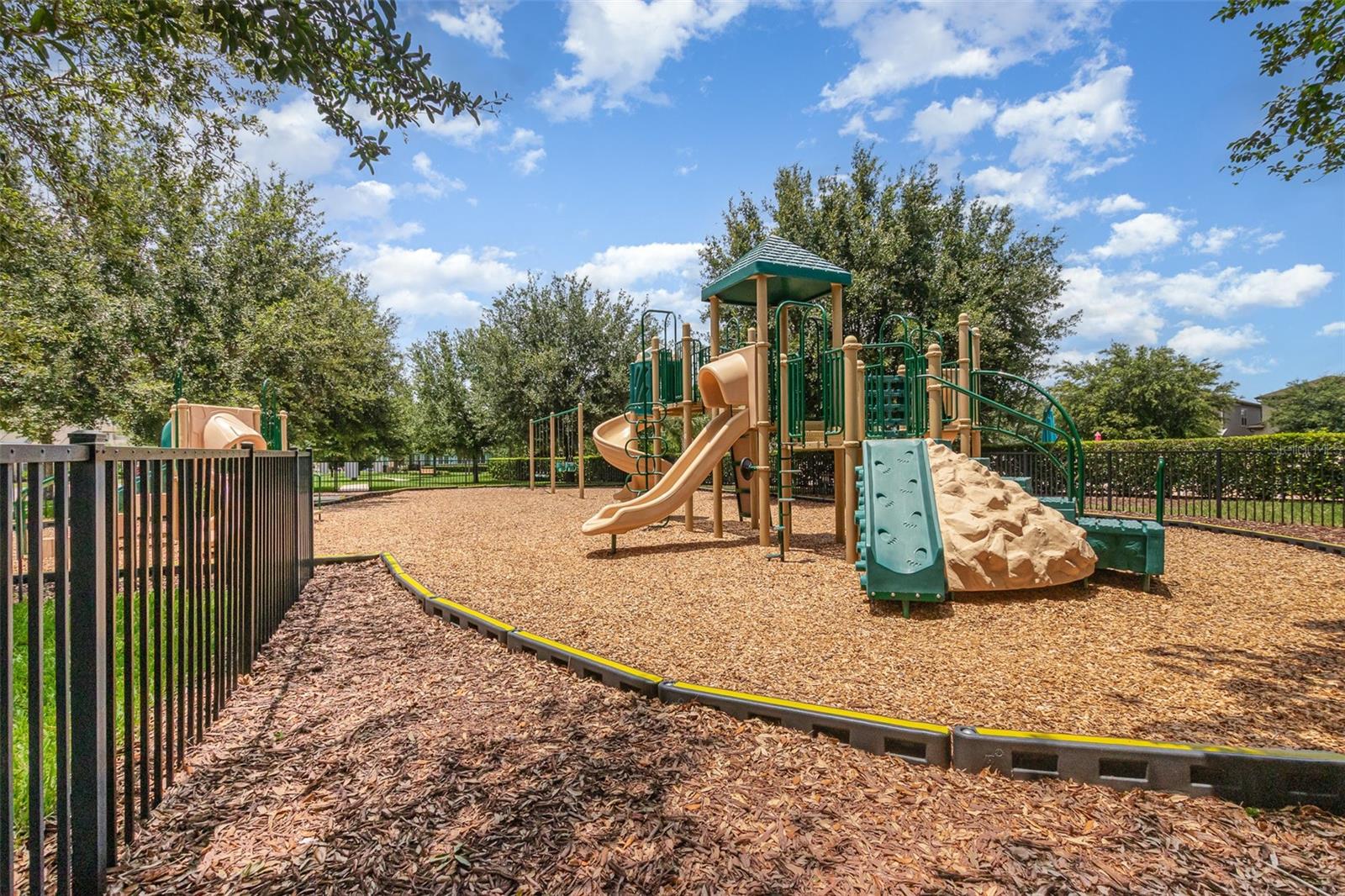 14215 LAKEVIEW PARK RD