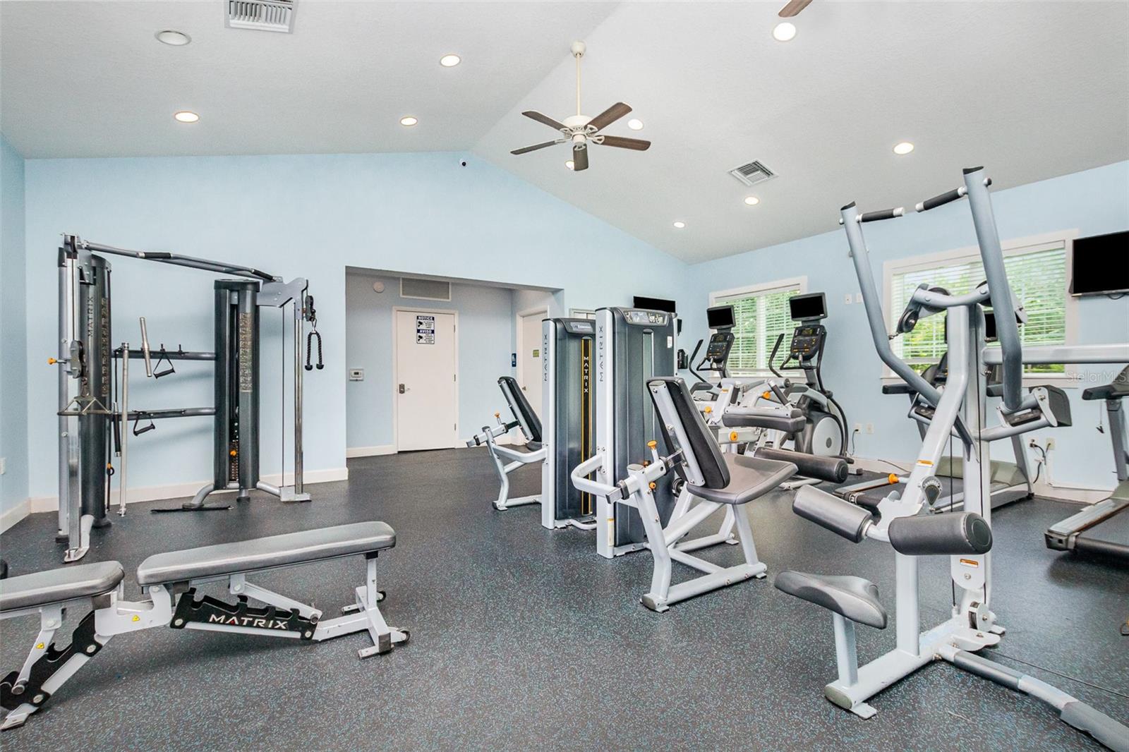 14215 LAKEVIEW PARK RD