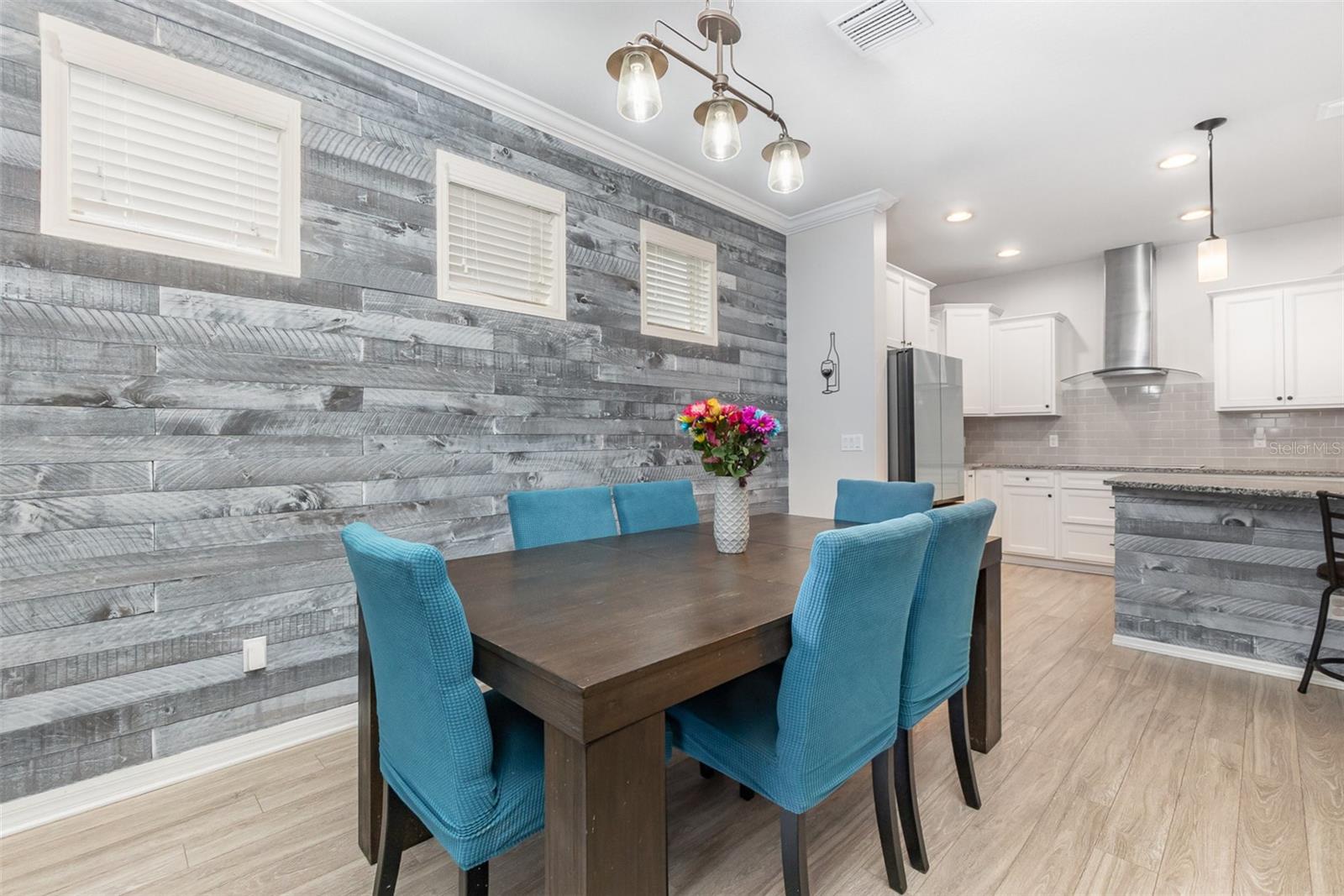 14215 LAKEVIEW PARK RD