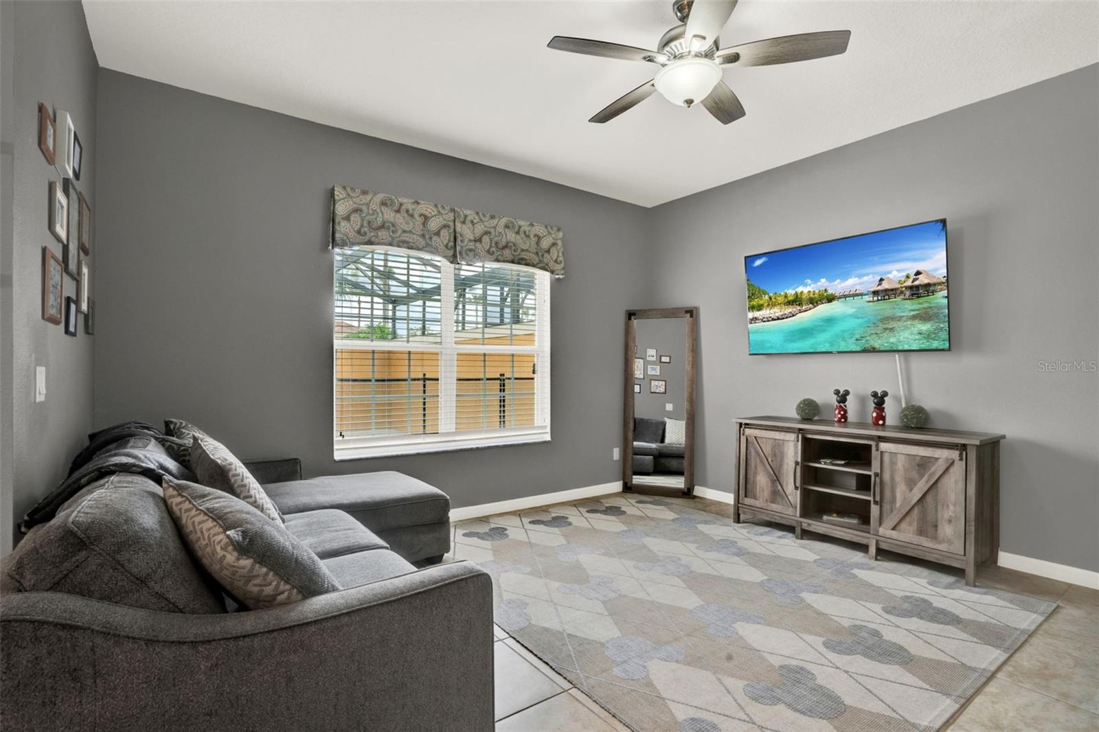 8977 MAJESTY PALM RD