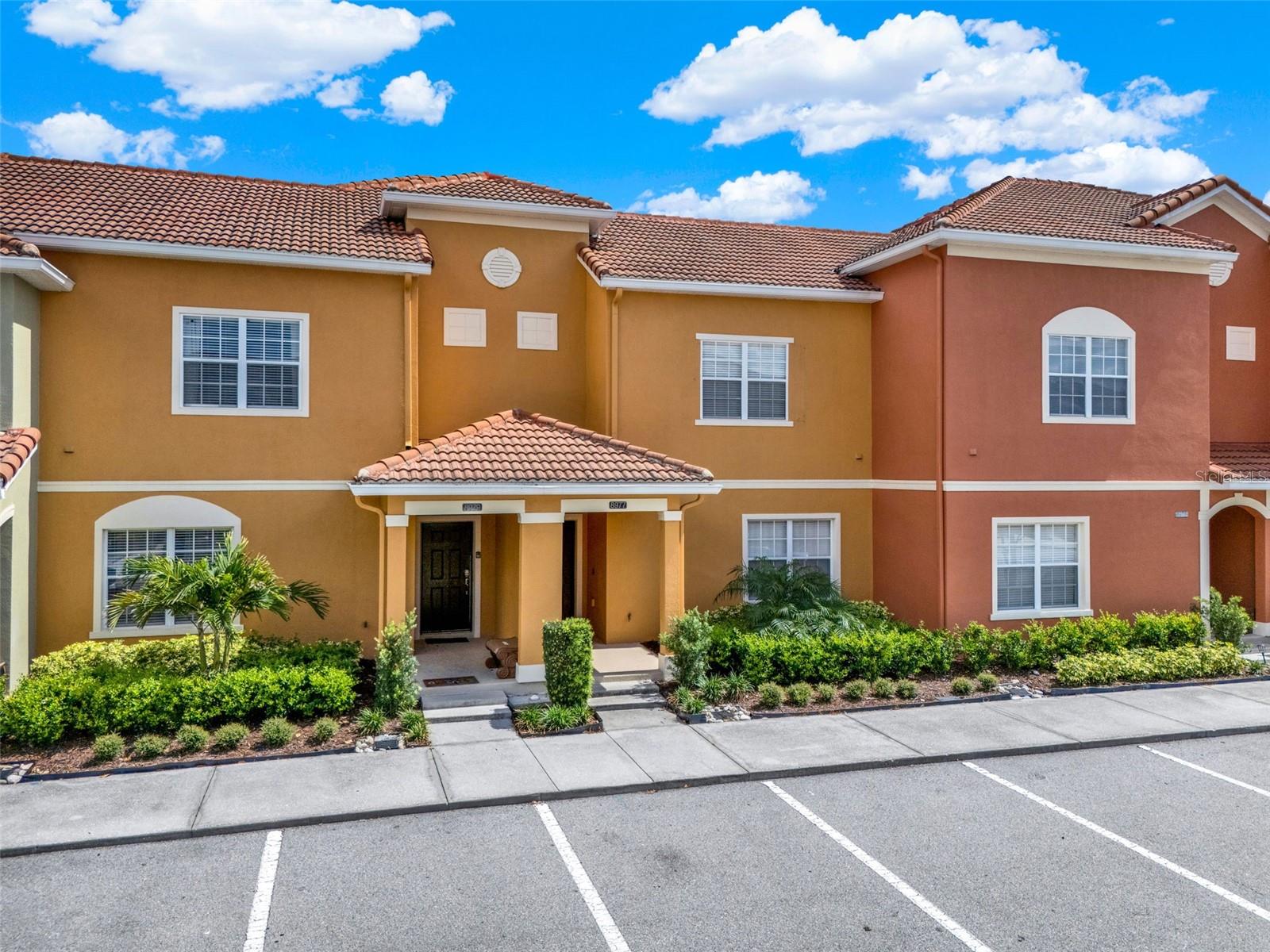 8977 MAJESTY PALM RD