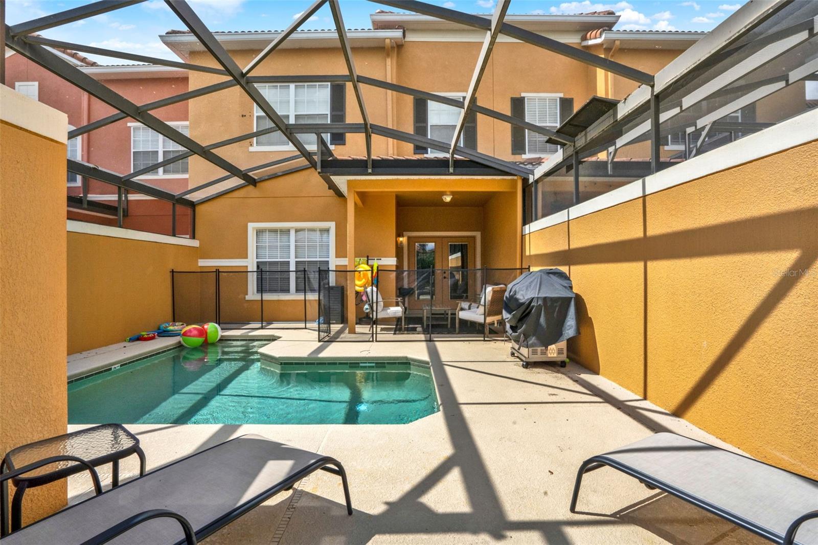 8977 MAJESTY PALM RD