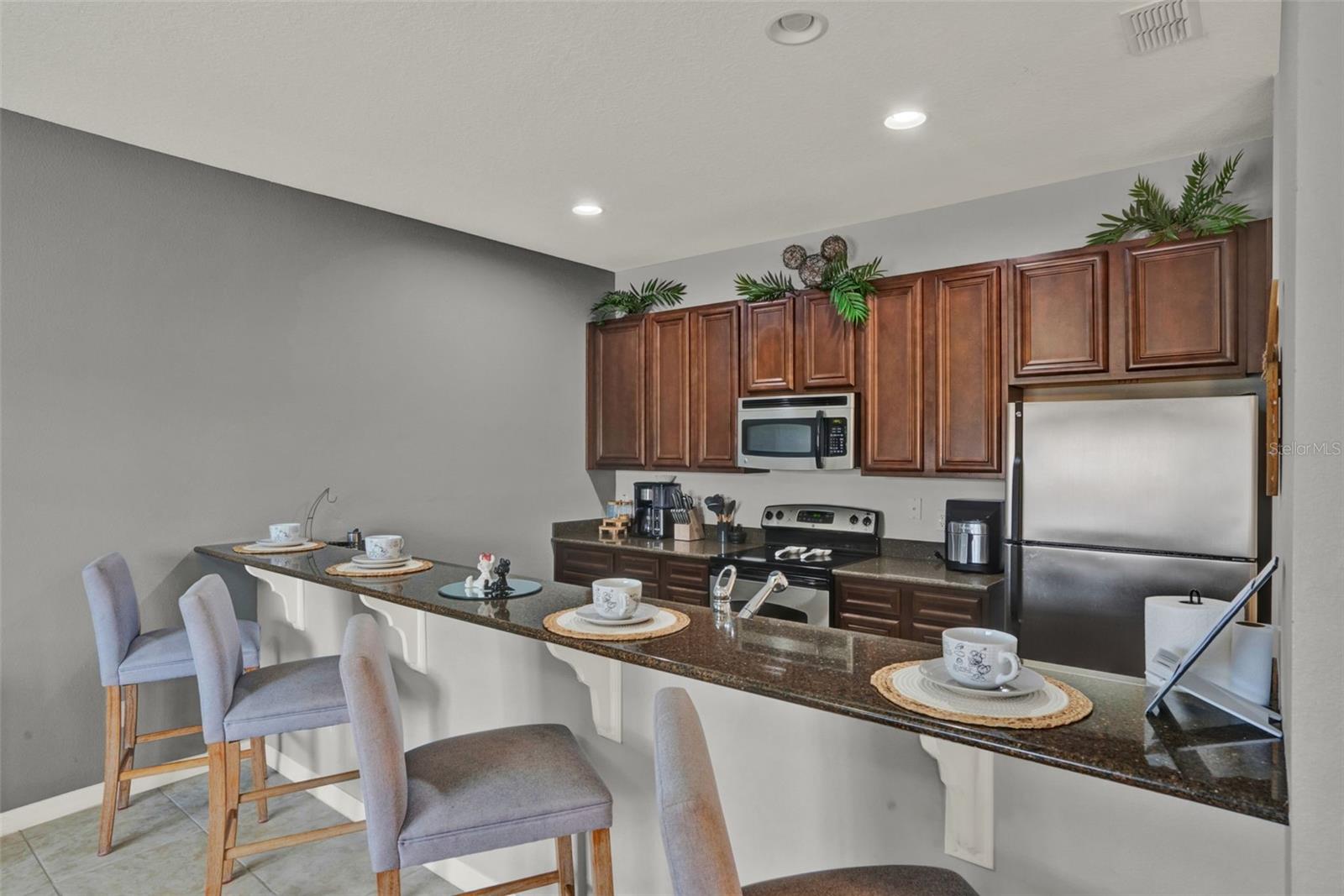 8977 MAJESTY PALM RD