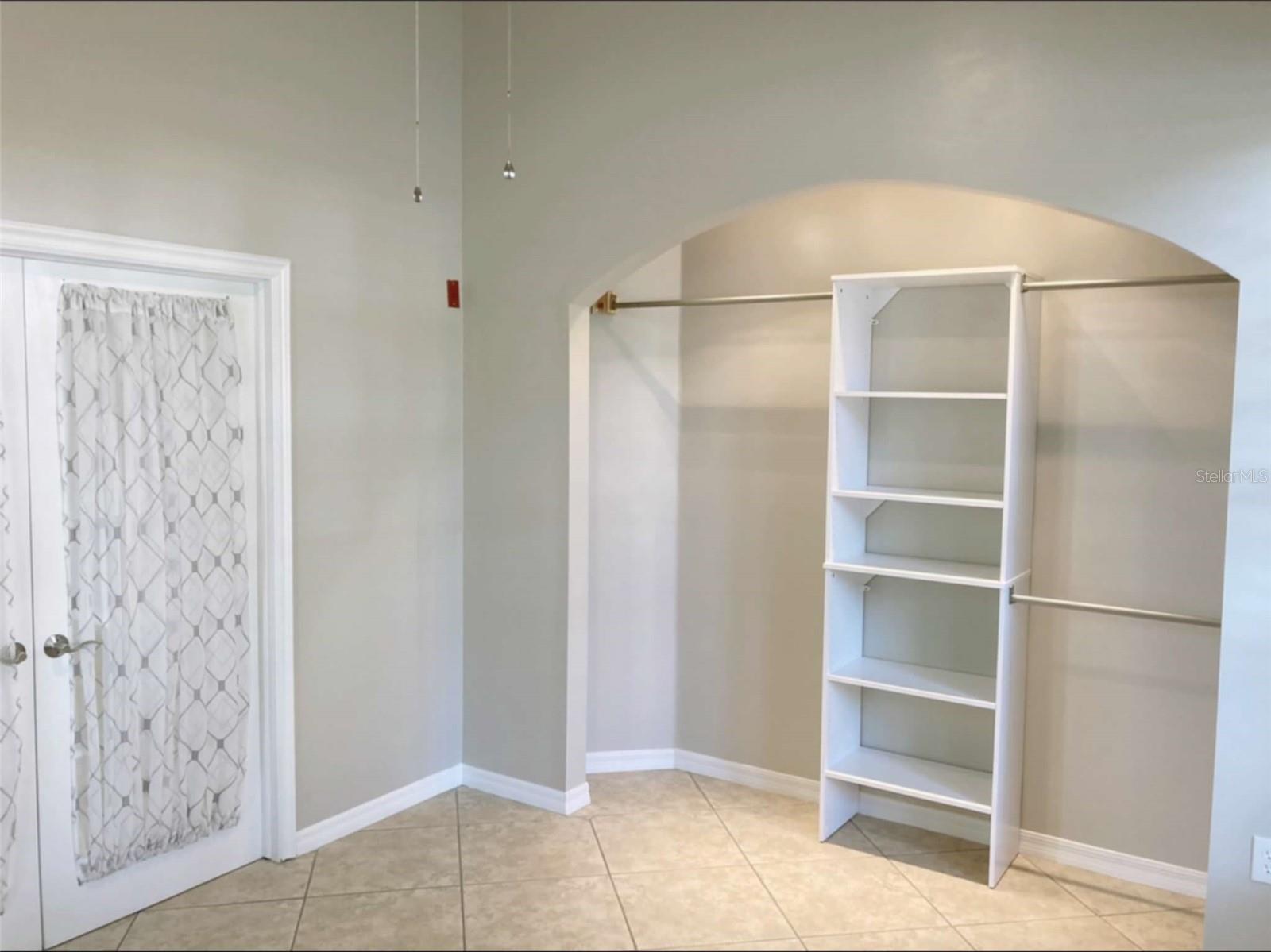 949 WESTPARK DR #107