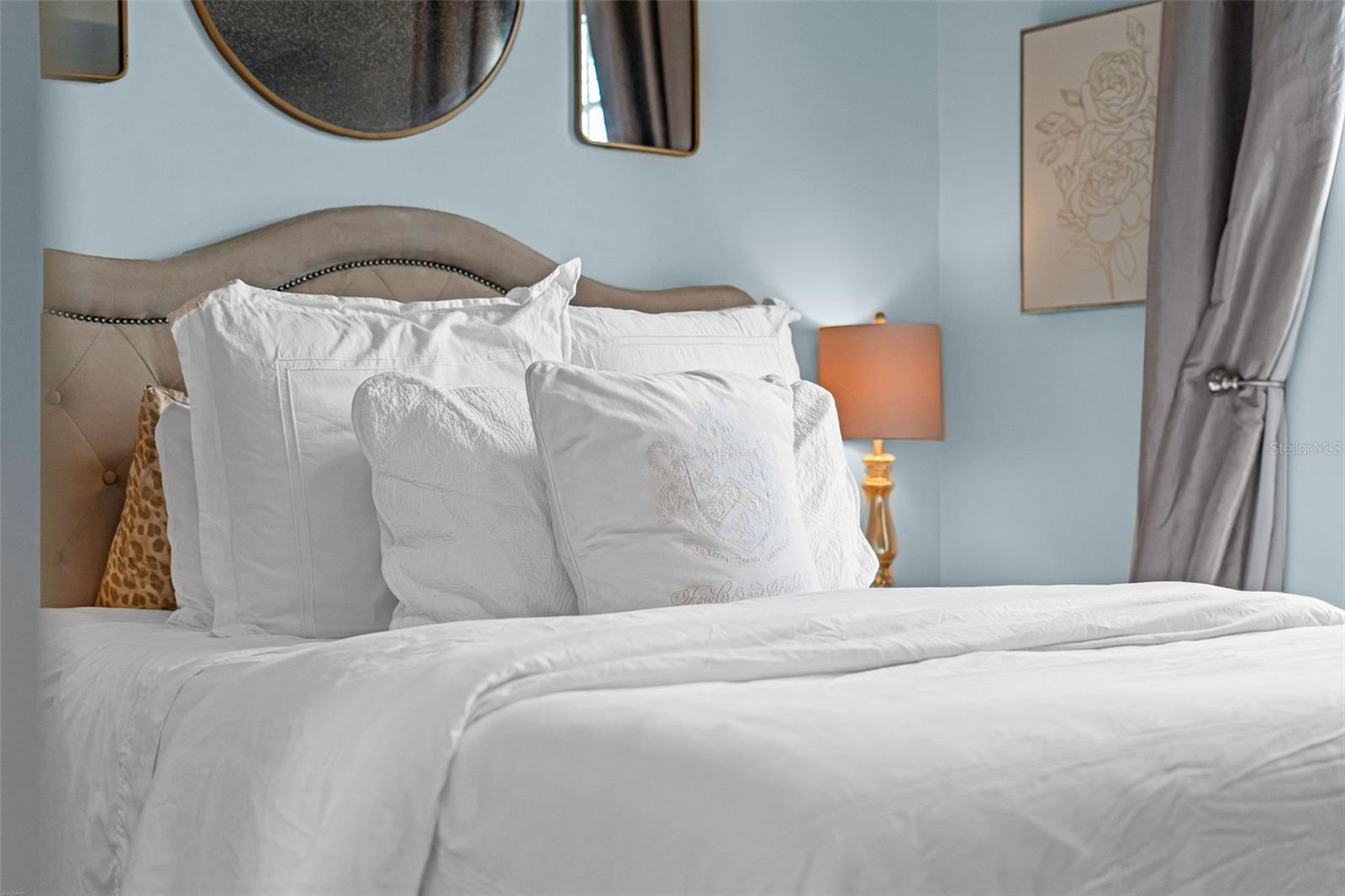 1121 CELEBRATION AVE #201