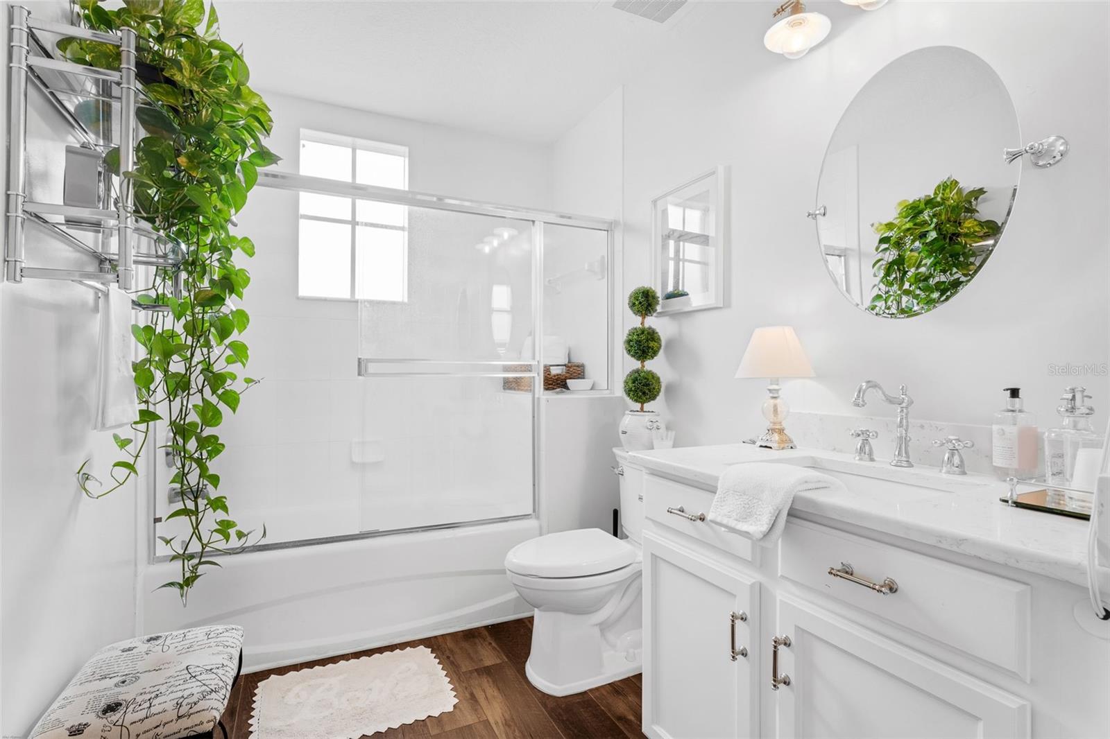 1121 CELEBRATION AVE #201