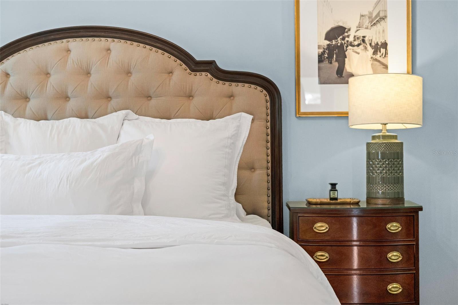 1121 CELEBRATION AVE #201