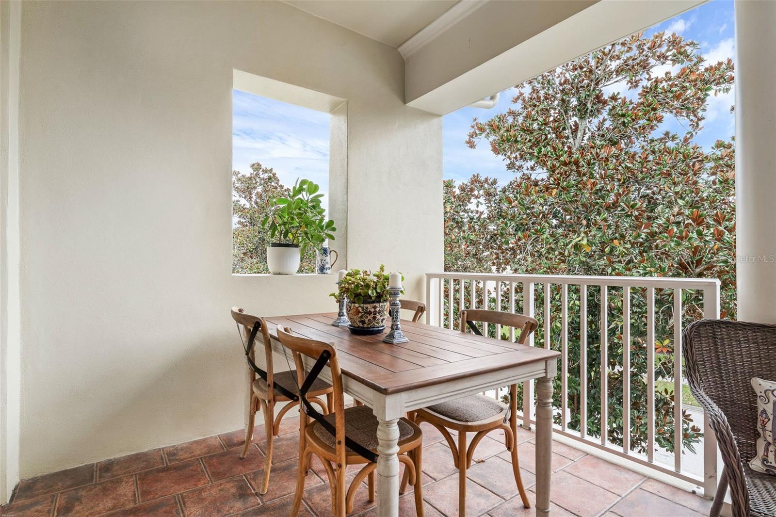 1121 CELEBRATION AVE #201