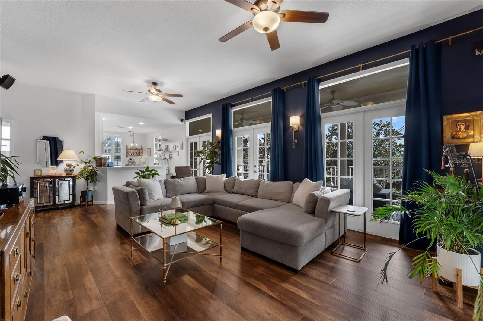 1121 CELEBRATION AVE #201