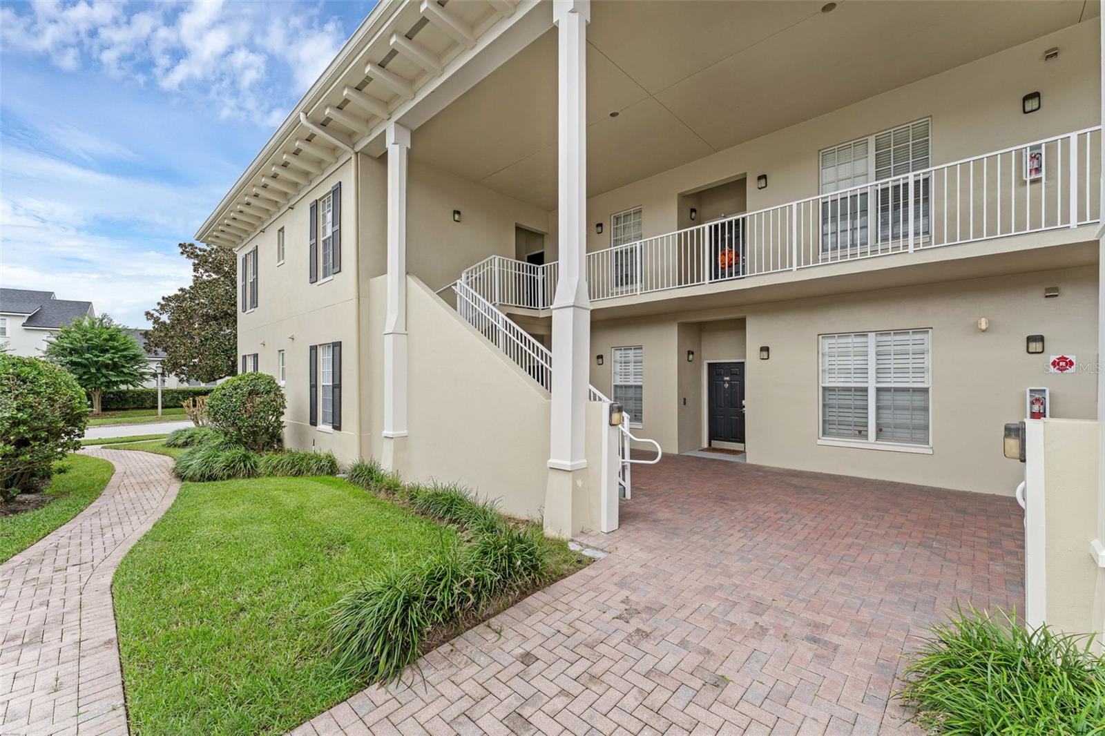 1121 CELEBRATION AVE #201