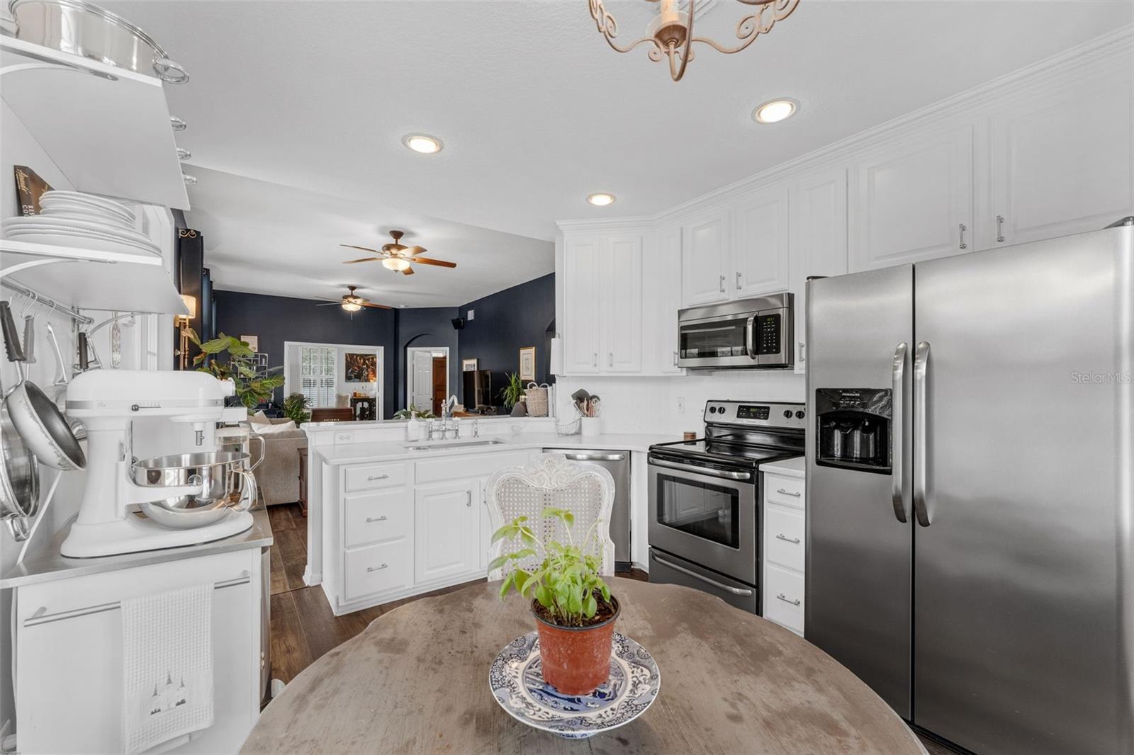 1121 CELEBRATION AVE #201