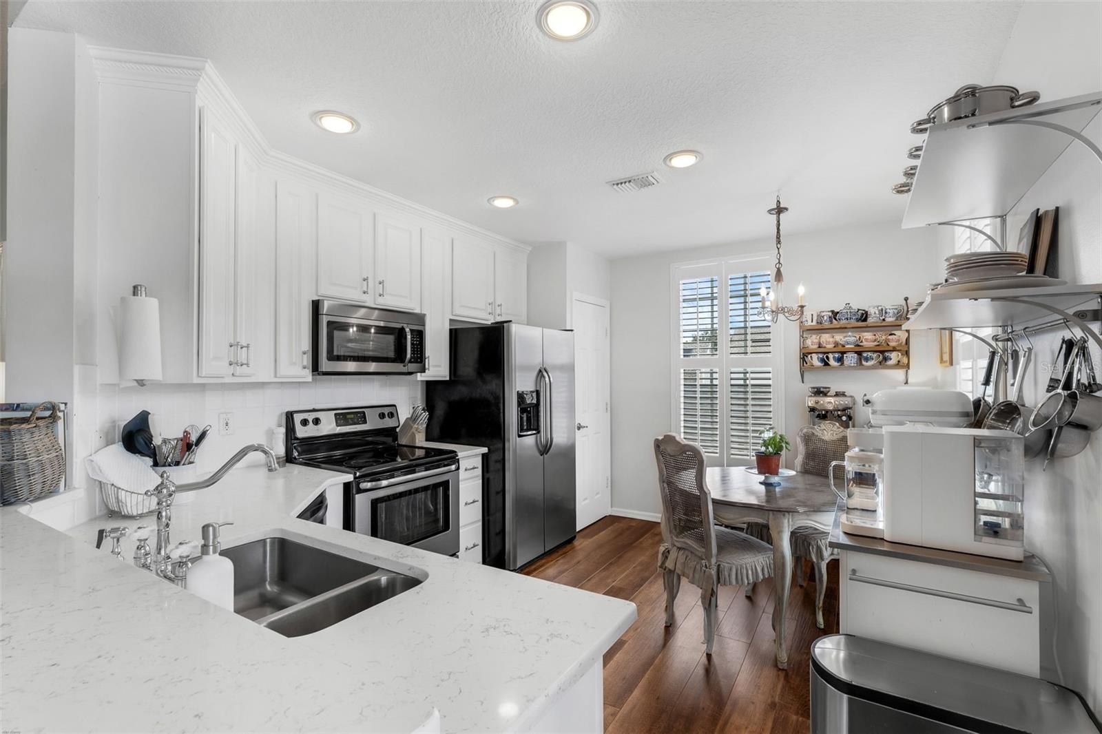 1121 CELEBRATION AVE #201