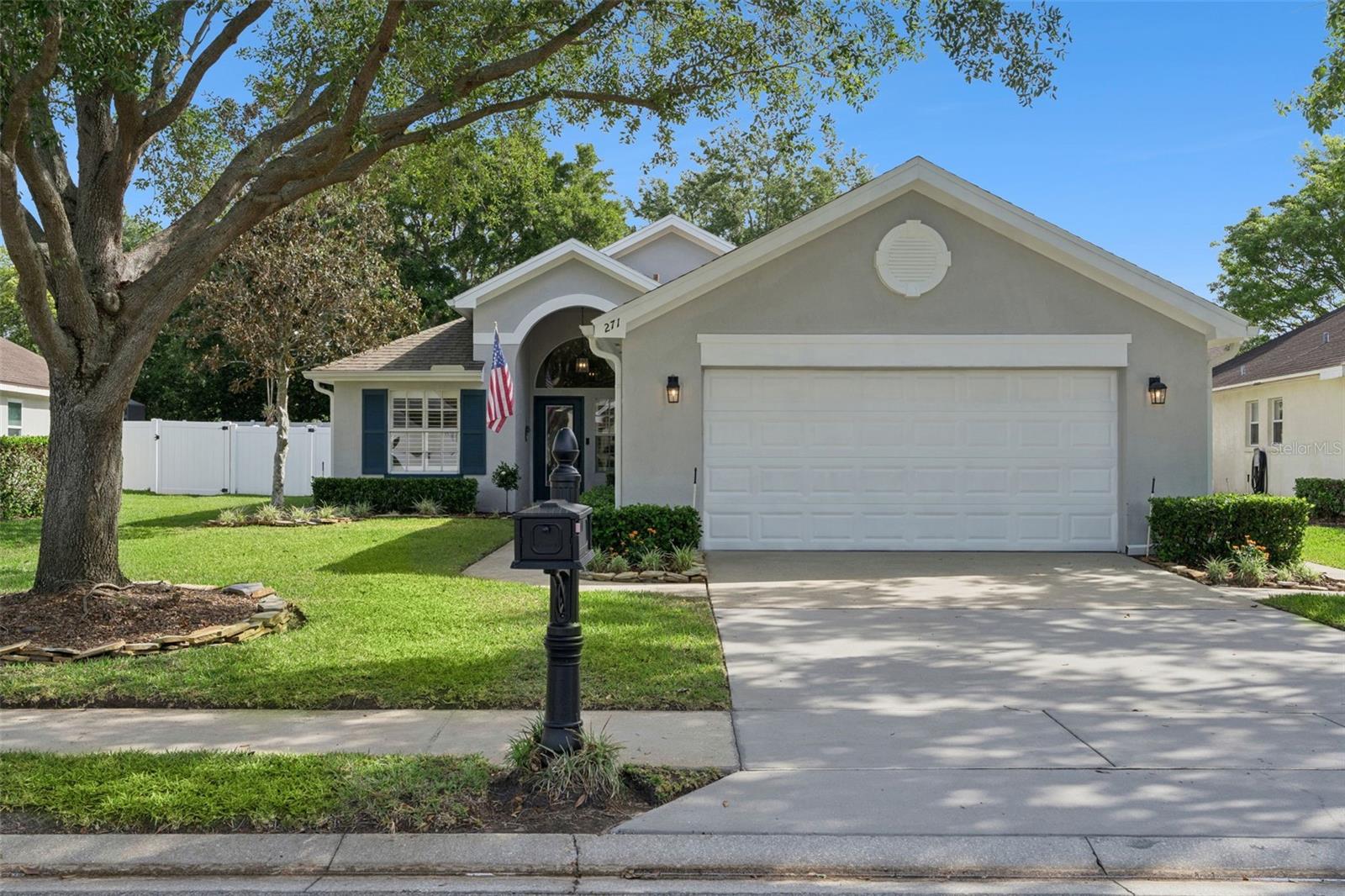 271 WESCLIFF DR