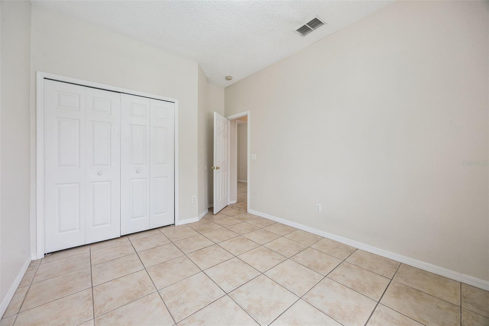 215 GREELEY LOOP
