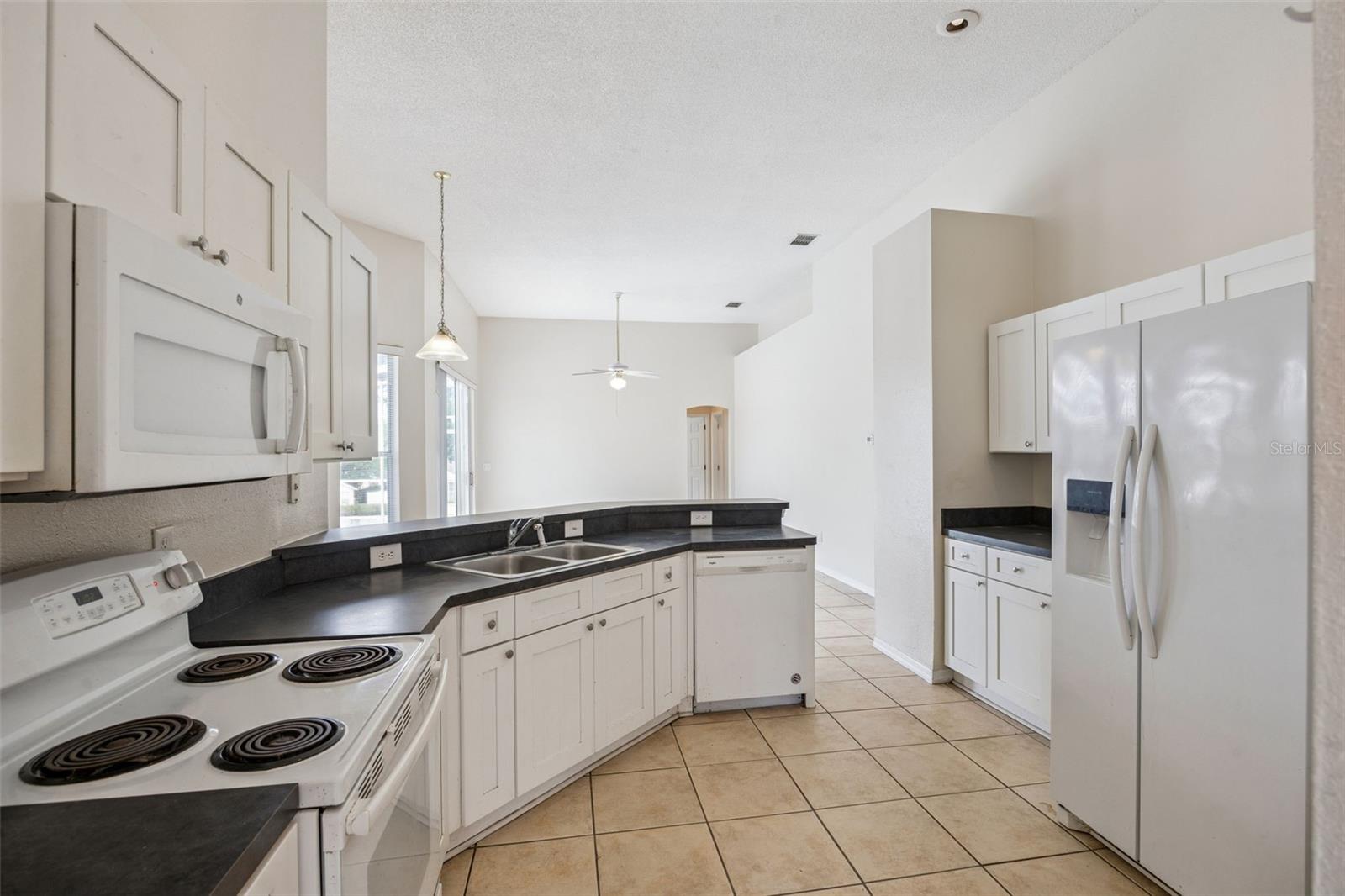 215 GREELEY LOOP