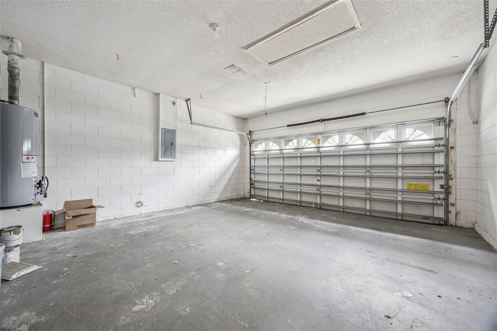 215 GREELEY LOOP