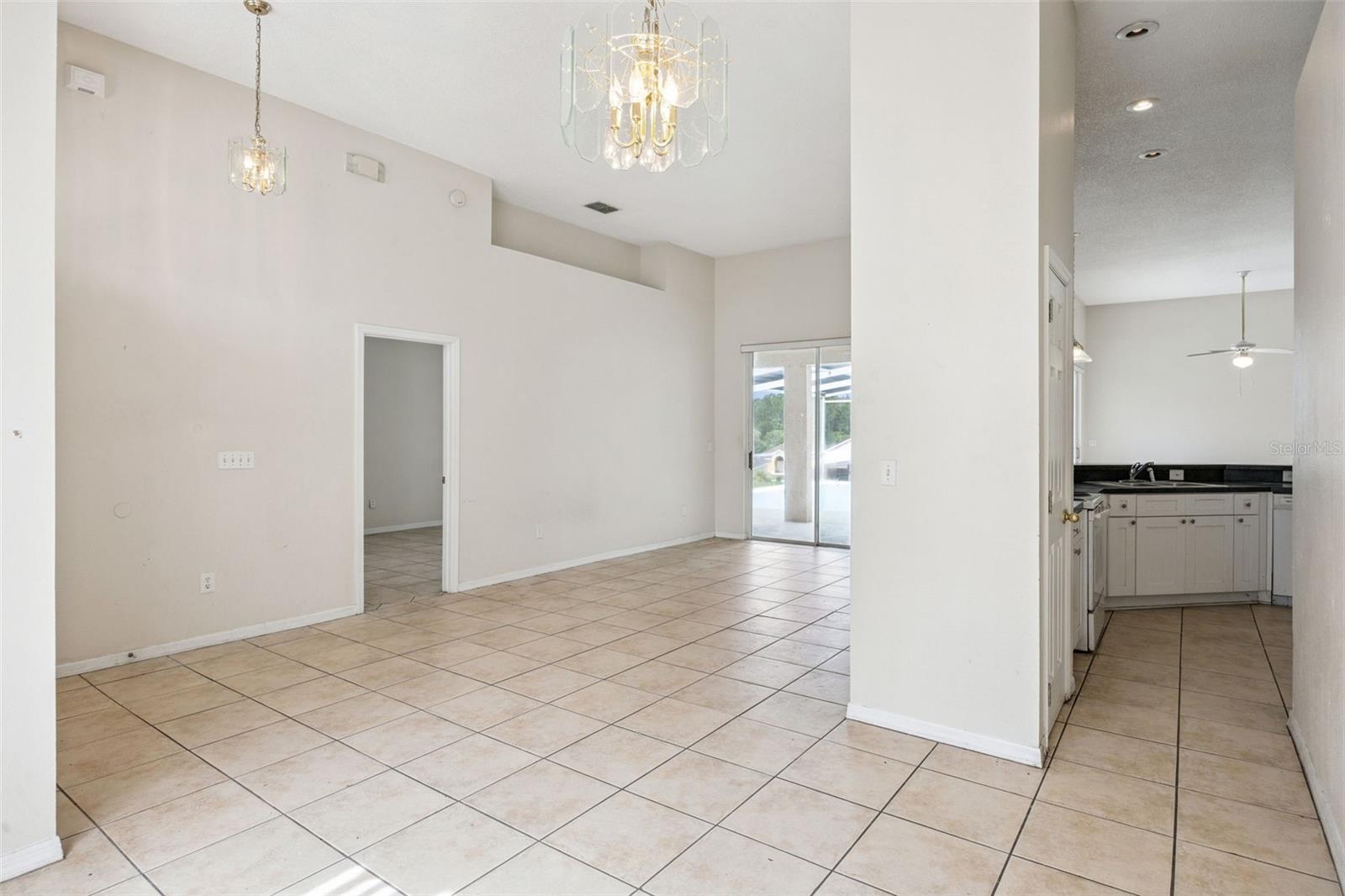215 GREELEY LOOP