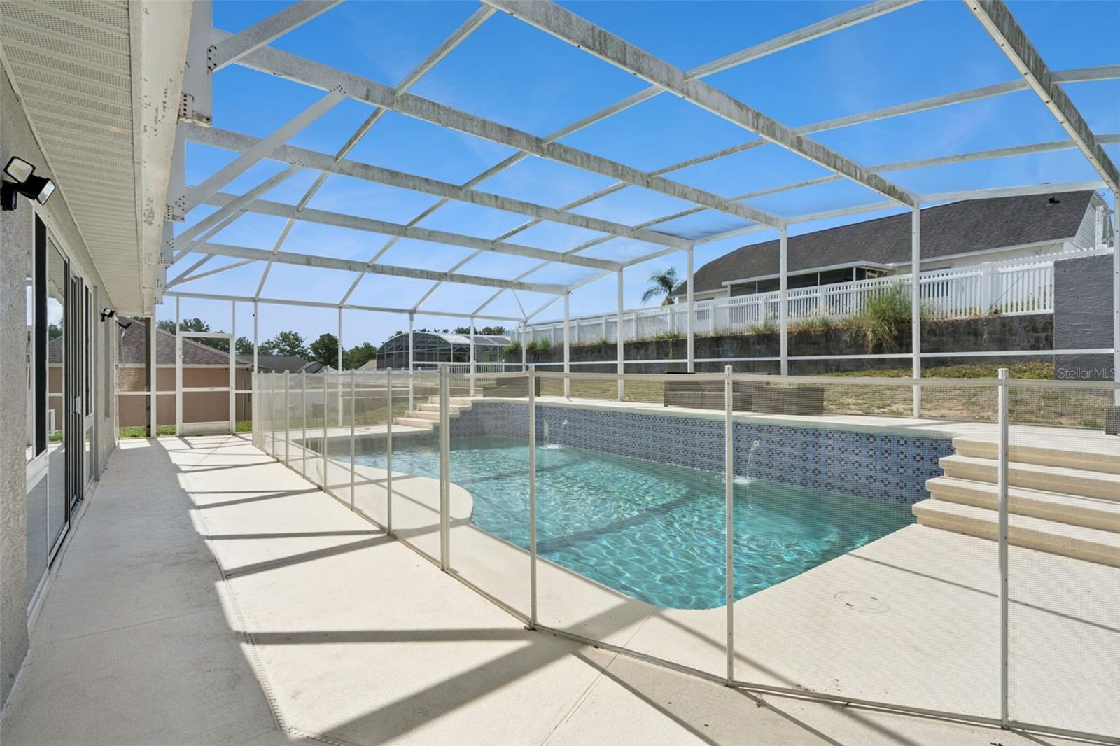 5549 LOMA VISTA LOOP
