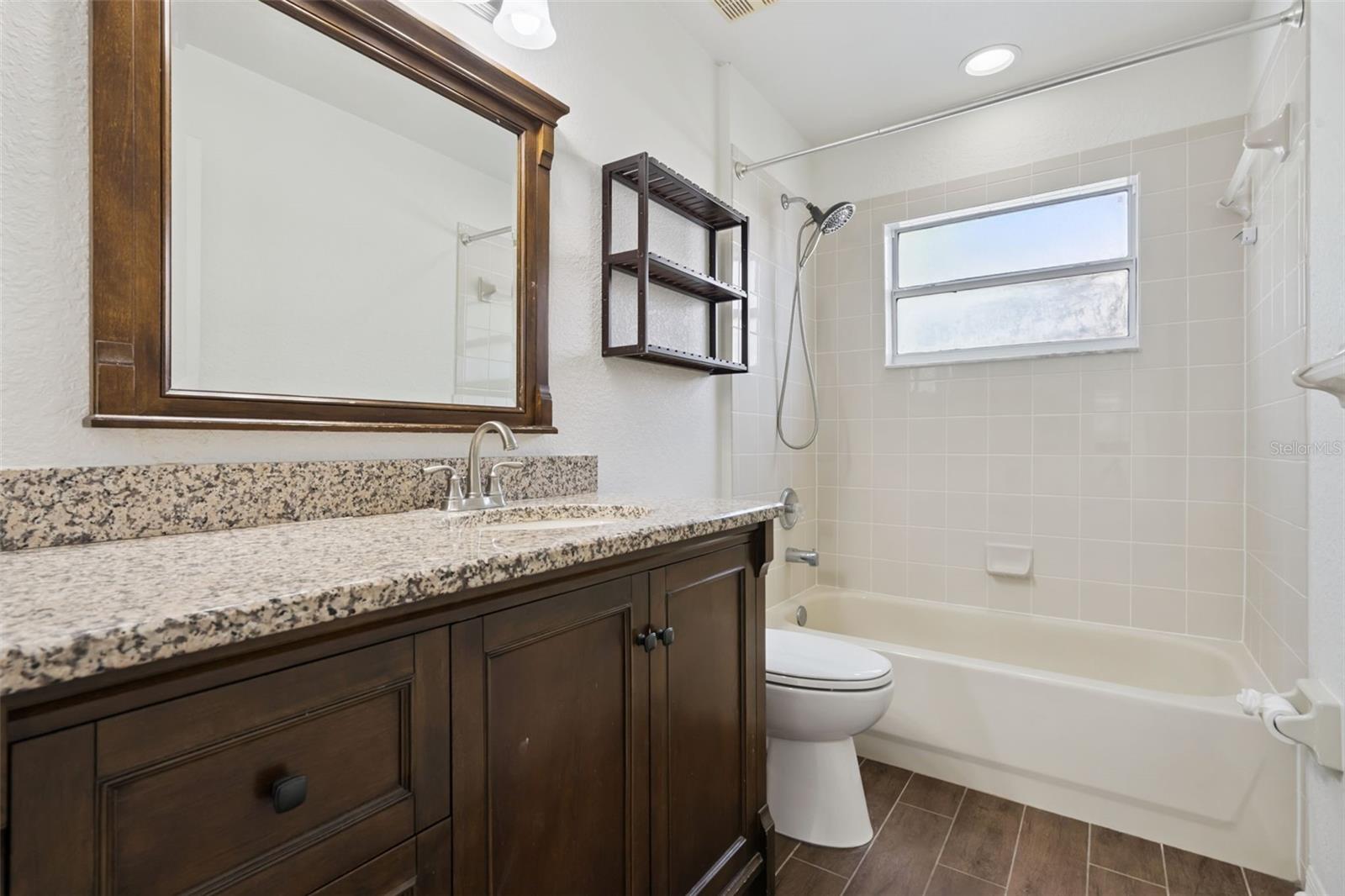 5549 LOMA VISTA LOOP