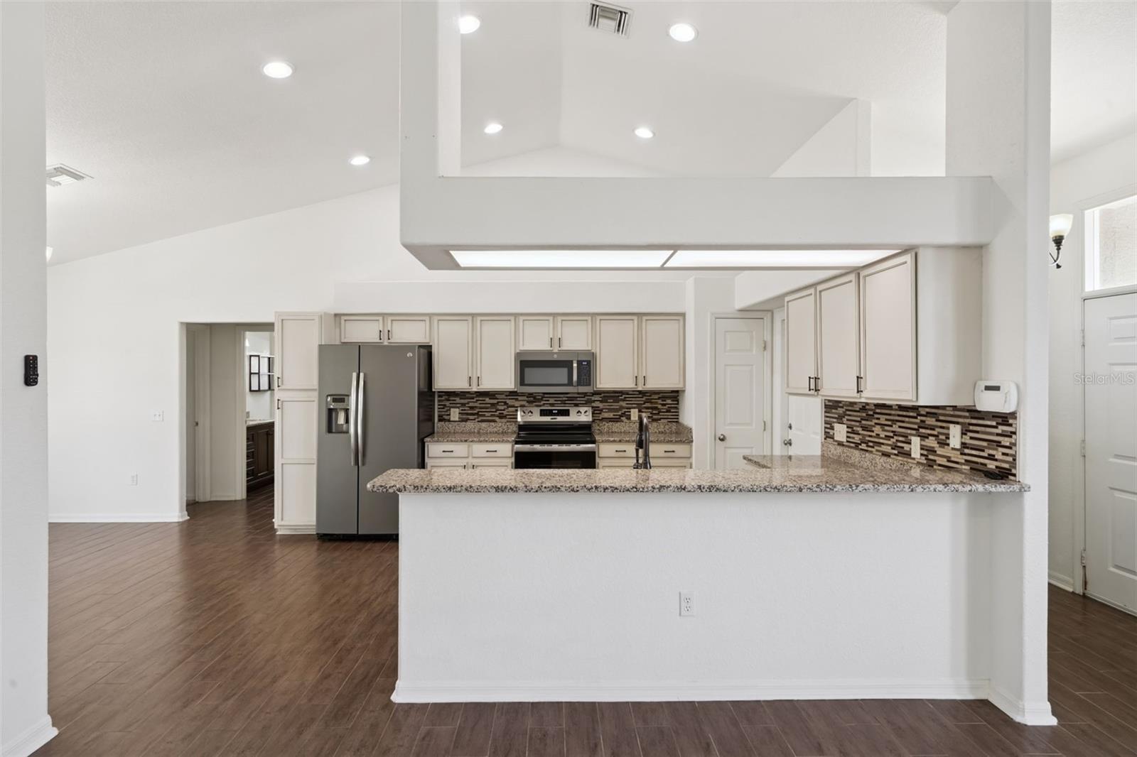 5549 LOMA VISTA LOOP
