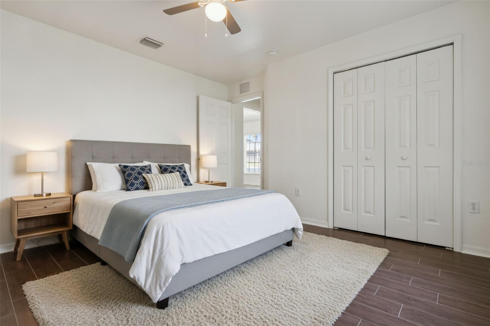 5549 LOMA VISTA LOOP