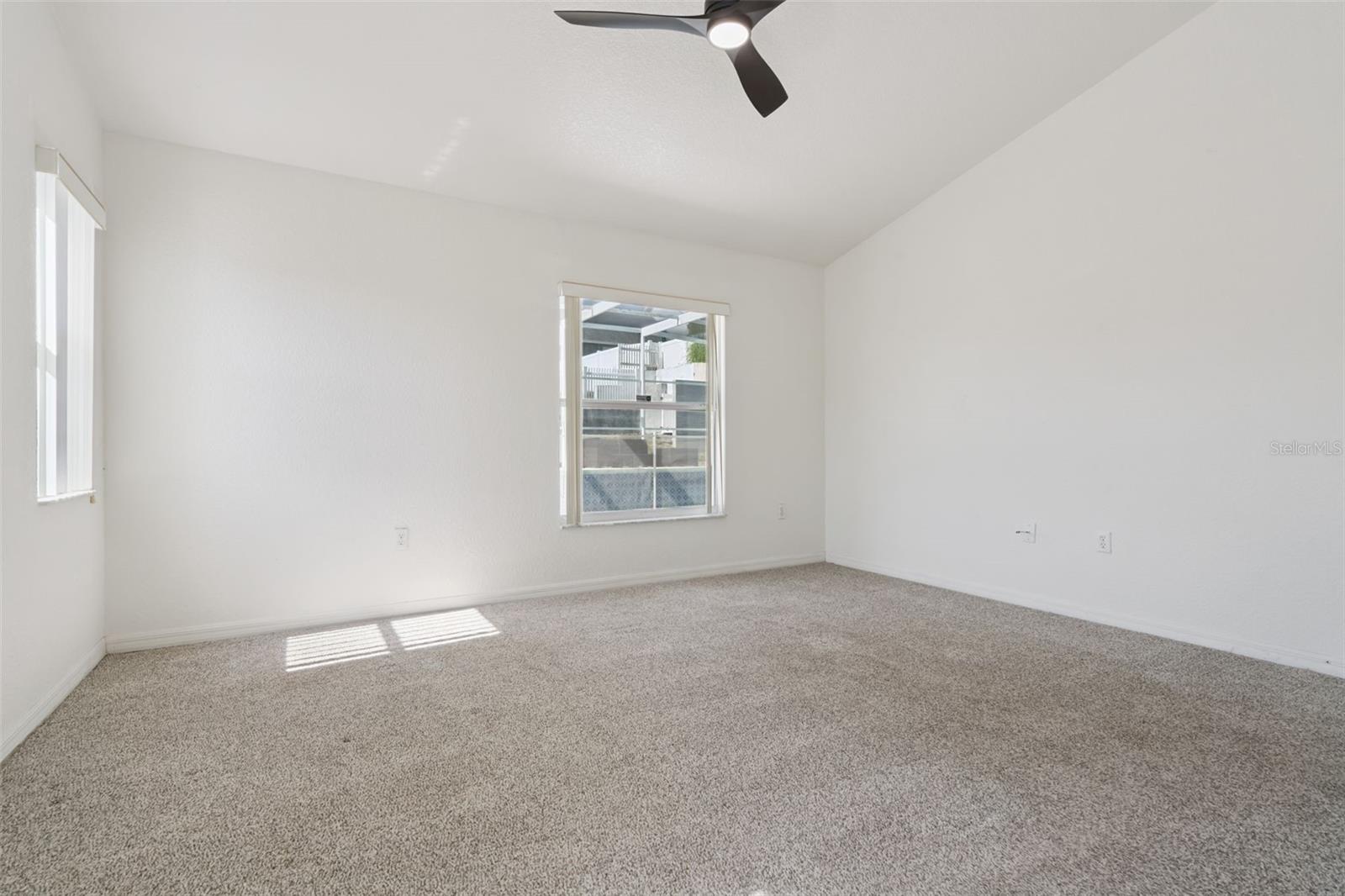 5549 LOMA VISTA LOOP