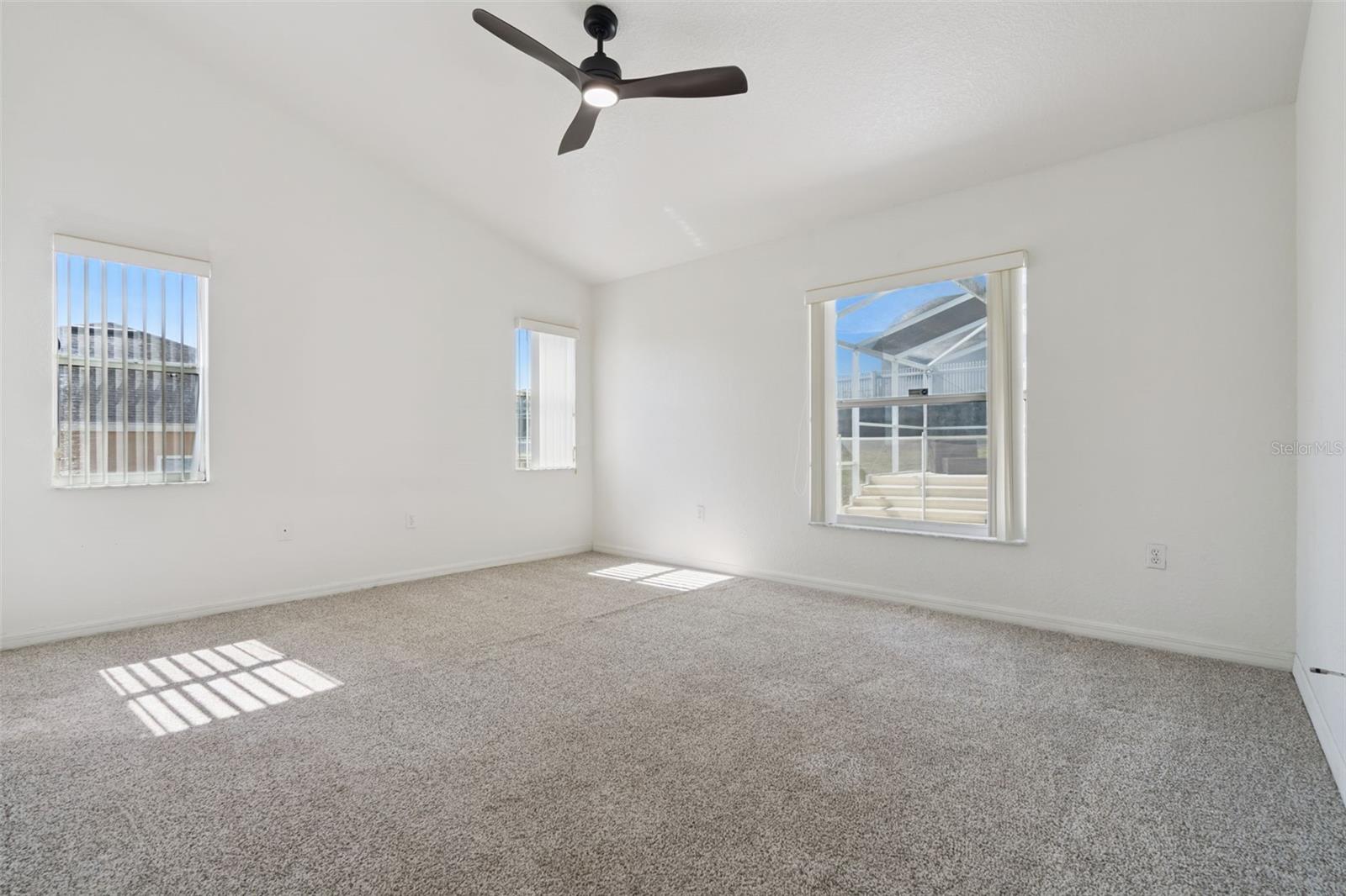 5549 LOMA VISTA LOOP