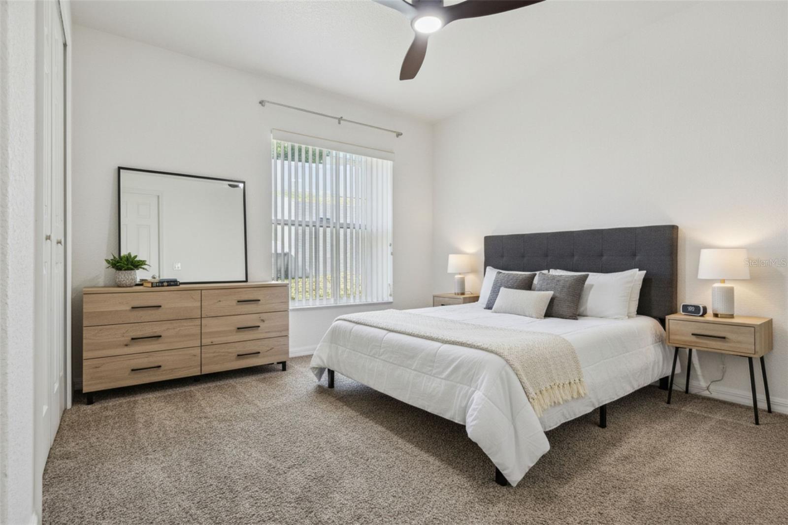 5549 LOMA VISTA LOOP