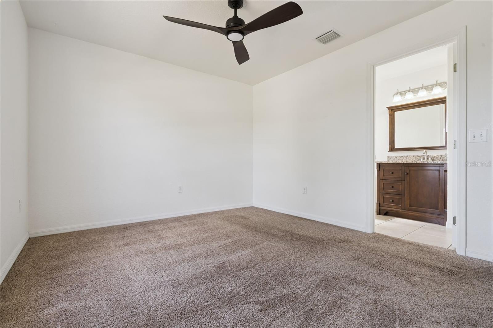 5549 LOMA VISTA LOOP
