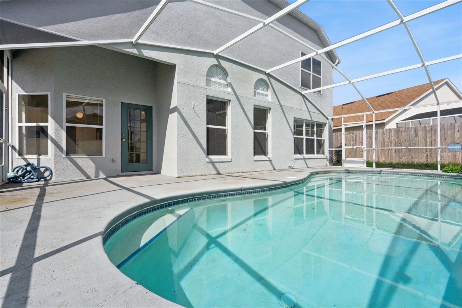 523 ROCHESTER LOOP
