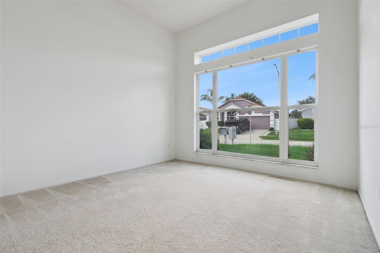 523 ROCHESTER LOOP