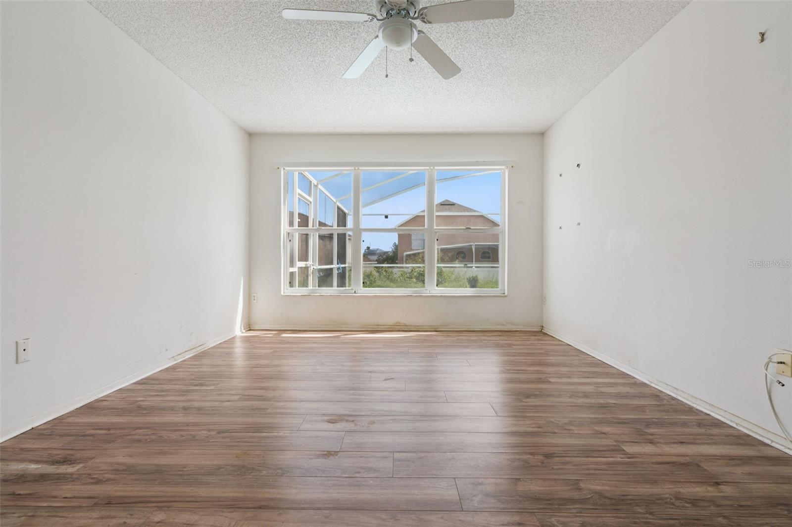 523 ROCHESTER LOOP