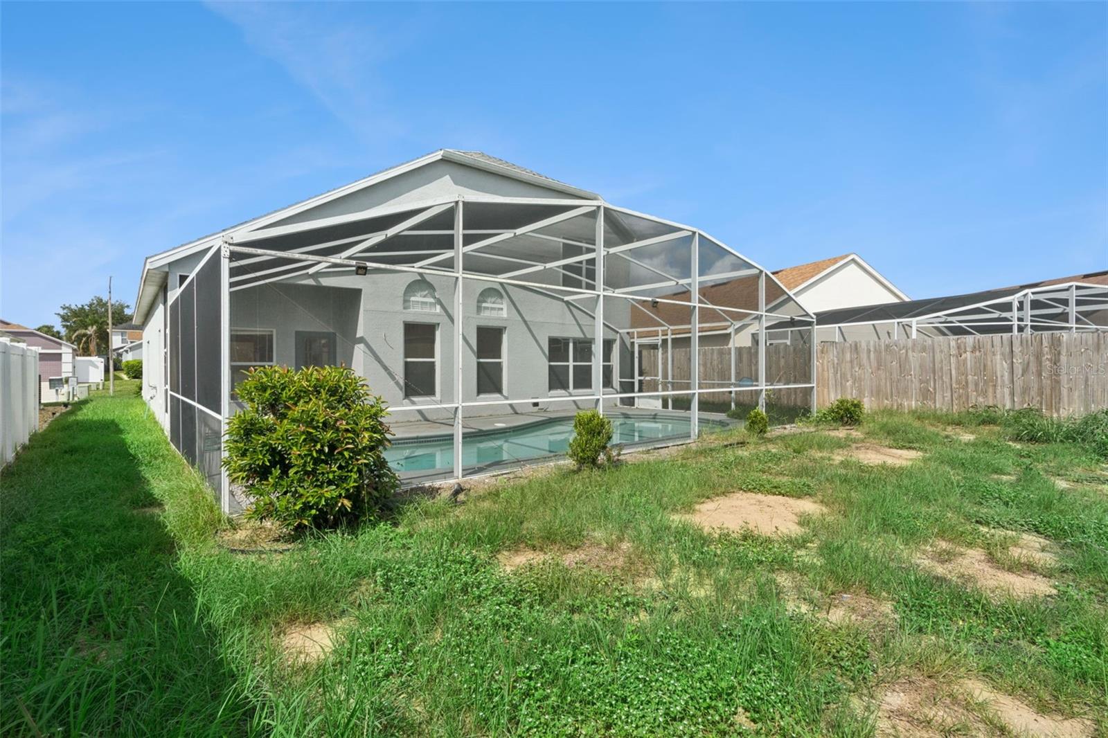 523 ROCHESTER LOOP
