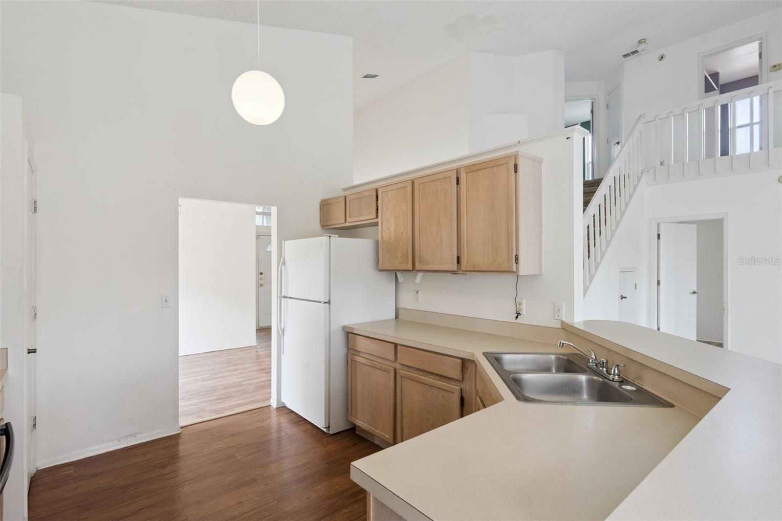 523 ROCHESTER LOOP