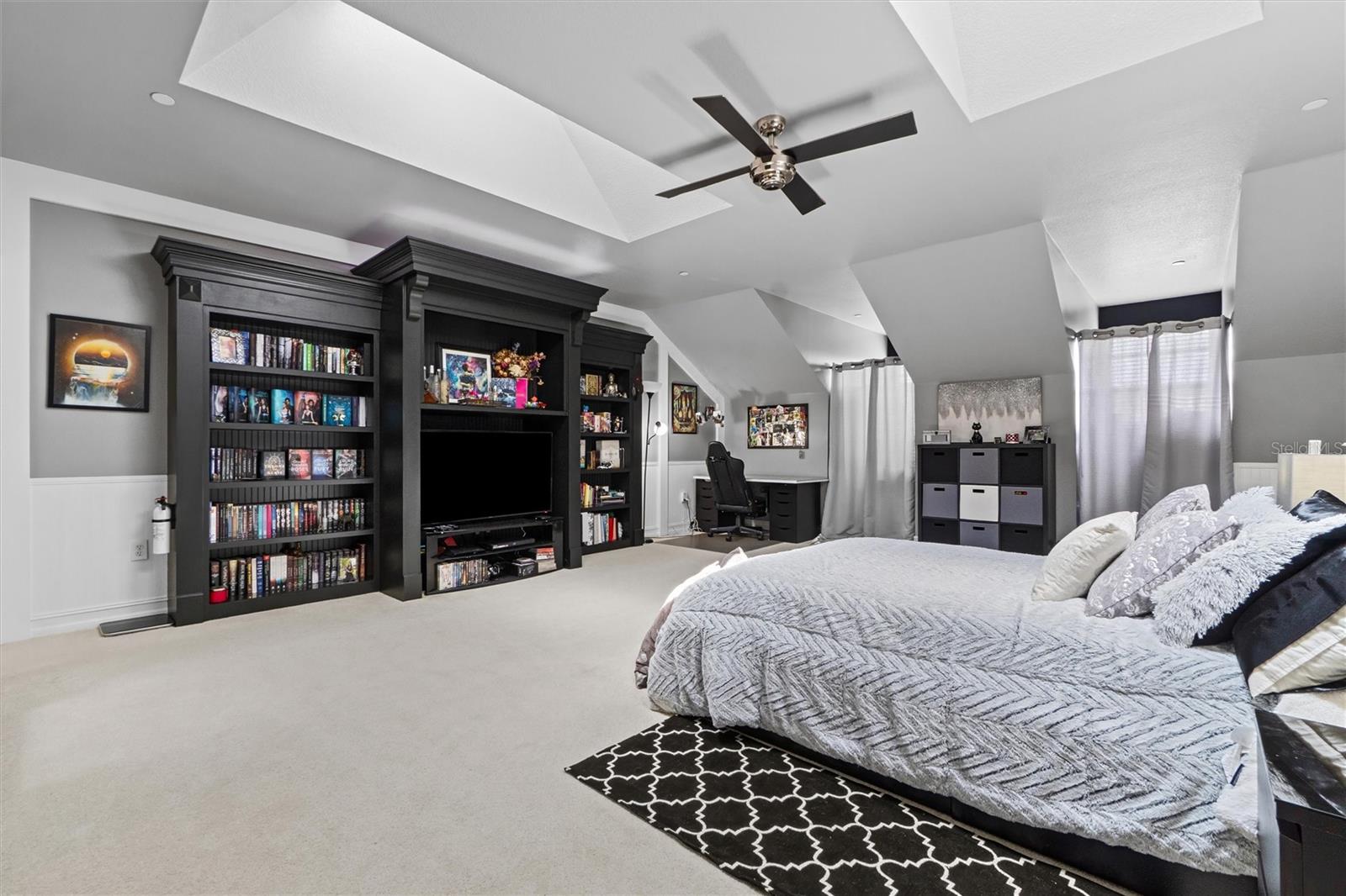 309 CELEBRATION BLVD