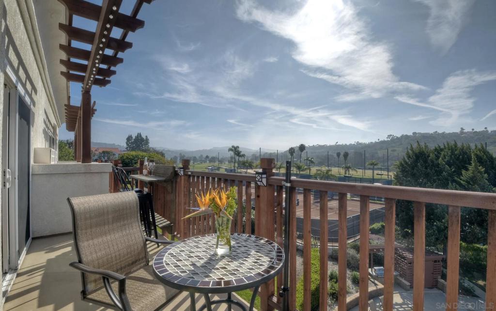 2003 Costa Del Mar Rd 696