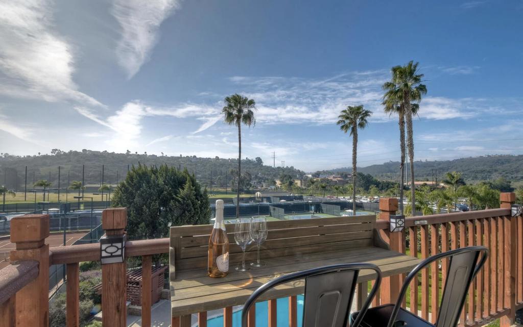 2003 Costa Del Mar Rd 696
