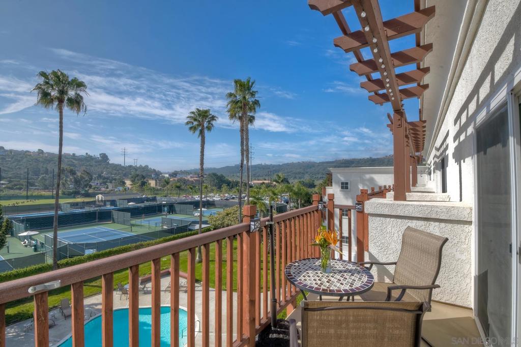 2003 Costa Del Mar Rd 696