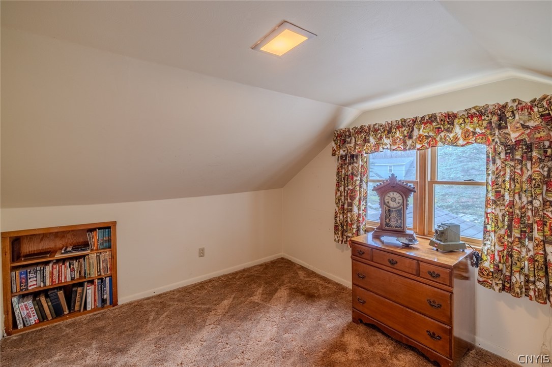 6286 Fly Road